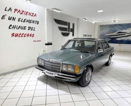 Mercedes Classe E - W123 Berlina 200