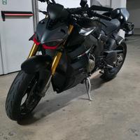 Ducati Streetfighter V4S in garanzia