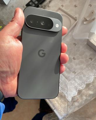 Google Pixel 10 Grigio - 256 GB (Pari al nuovo)