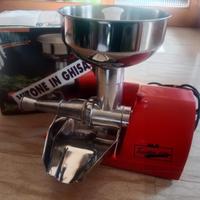 Passapomodoro elettrico