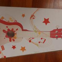Chitarra in legno per bambino/a