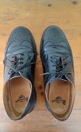 Scarpe Dr. Martens 3989 Brogue nere in pelle