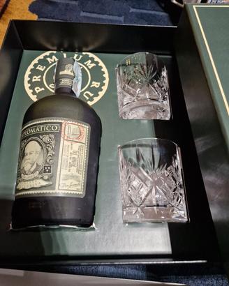rum diplomatico con bicchieri