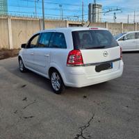 OPEL ZAFIRA B 