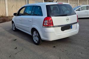 OPEL ZAFIRA B 