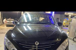 Auto ssangyong actyon