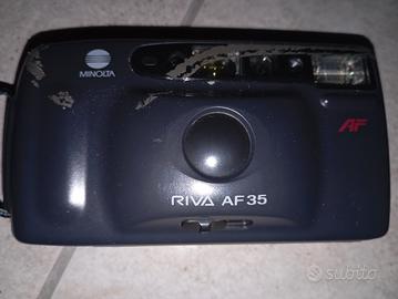 macchina fotografica Minolta vintage 