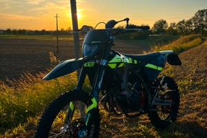 FANTIC xef 125 2025