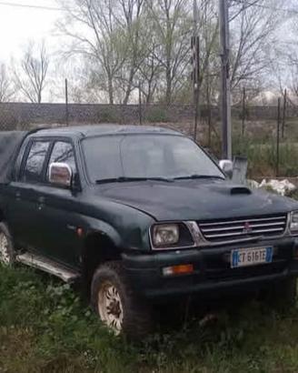 Mitsubishi l200
