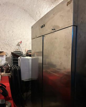 Armadio frigo per ristoranti/bar Afinox