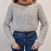 Maglione "peloso" color grigio chiaro