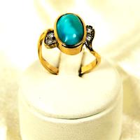 Anello in oro 750 con amazzonite e diamanti.