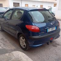 Peugeot 206 1.4 hdi gancio traino 