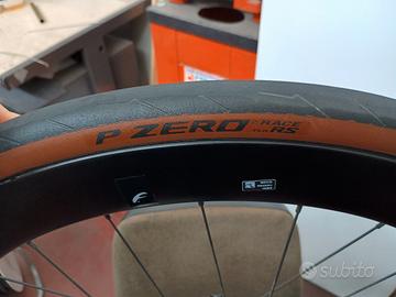 Pirelli PZERO RACE tlr RS 700x30