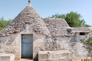 Trullo e terreno casa tipica campagna
