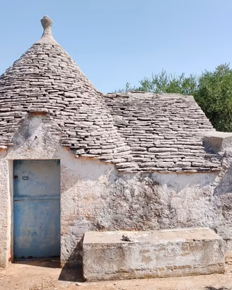 Trullo e terreno casa tipica campagna