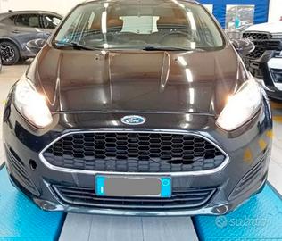 Ford Fiesta 1.2 60CV 5 porte Black & White Edition