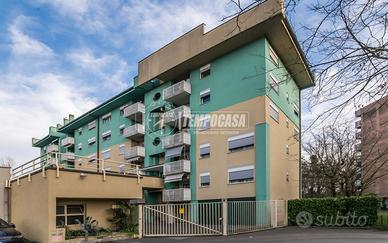 3 Locali doppi servizi !!