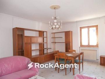 Appartamento di 72 m² con 2 locali e box auto a Br