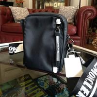 Borsa a Tracolla Moncler.