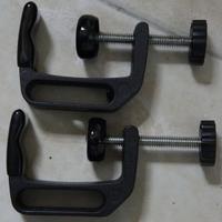 Due morsetti per fotografia