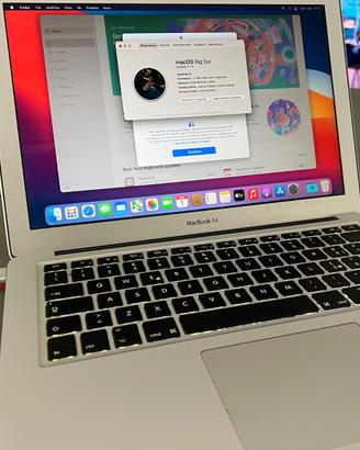 Apple Mac Book Air - Late 2012