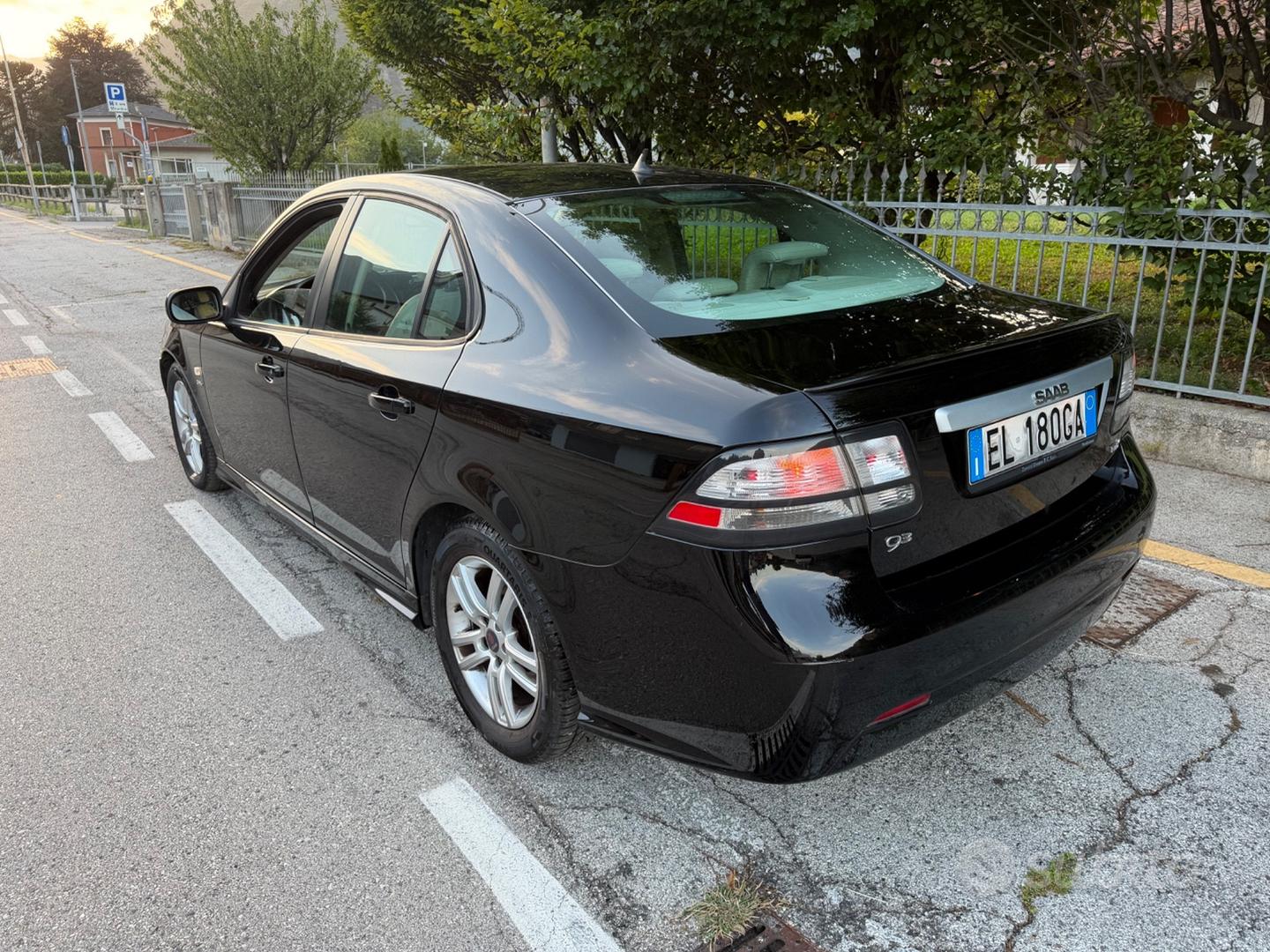 Saab 9-3 2012 photo 4