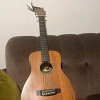 Chitarra Martin&Co + BossRC30