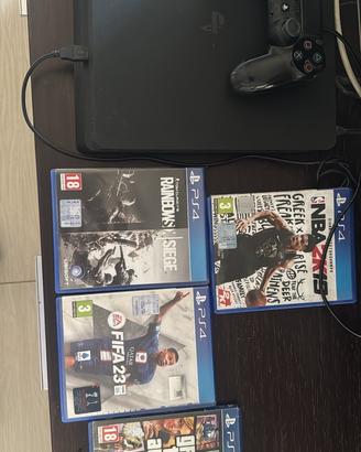 Ps4 + 1 controller + 4 giochi