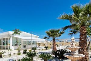 Stabilimento Balneare con Ristorante e Bar