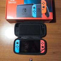 Nintendo switch completa con gioco e custodia 