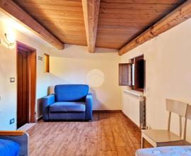 CASA INDIPENDENTE A CASTEL DEL MONTE