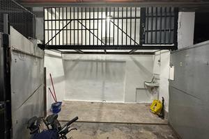 Box moto soppalcato con acqua - Via Gregorio IX