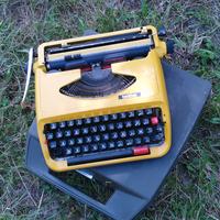 Macchina da scrivere Brother lettera 32