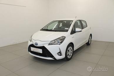 TOYOTA Yaris 1.5 Hybrid 'White Edition' Automati