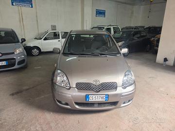Toyota Yaris 1.0i 16V cat 5 porte
