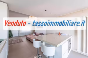 Appartamento di 120 m² con 4 locali e box auto a O