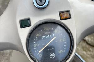 Vespa PE200