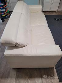 Divano bianco in vera pelle 