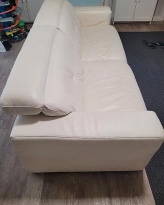 Divano bianco in vera pelle 