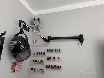 Casco da parete parrucchiera