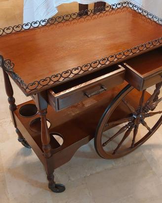 Carrello porta vivande