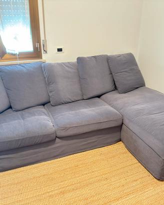 Divano letto IKEA con chaise longue e contenitore