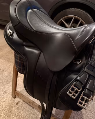 SELLA EQUITAZIONE PRESTIGE LAND