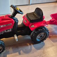 Trattore a pedali con rimorchio sganciabile