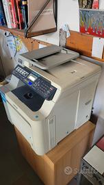 stampante multifunzione laser colori da sistemare