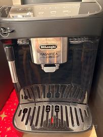Macchina caffè de longhi magnifica evo