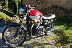 Triumph Bonneville SE anno 212
