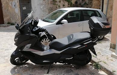 Maxi scooter 
