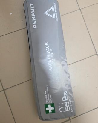 Kit auto triangolo e pronto soccorso renault